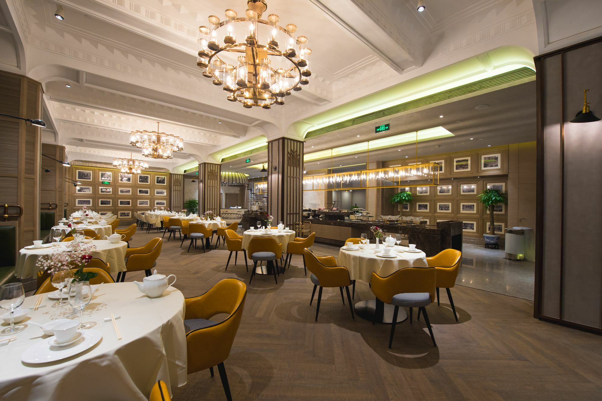Jinjiang Metropolo Classiq Shanghai Nanjing Road Exterior photo